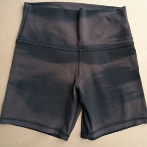 Lululemon High Rise Align Short Sz 8 Black With Tie Dye Fading